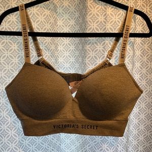 Grey Victoria’s Secret bra (XL)